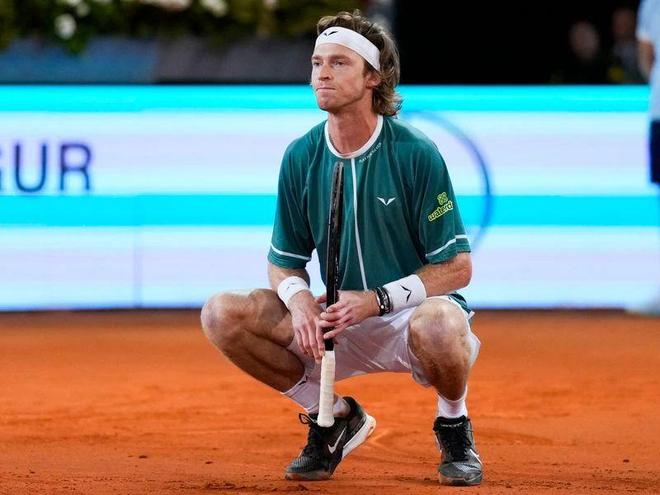 表现无疑是 表现无疑是